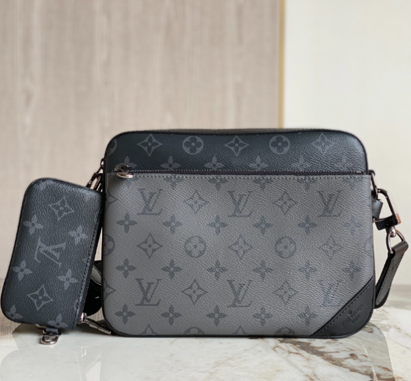 Louis Vuitton Pochette Men's Three-In-One Handbag