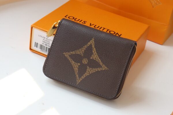 Louis Vuitton Monogram Giant Printed Canvas Zipper Coin Purse - Image 5