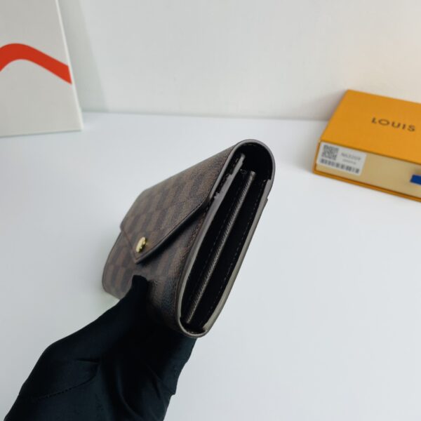 Louis Vuitton Damier Azur Sarah Envelope Wallet - Image 4