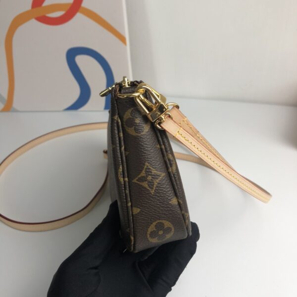 Louis Vuitton Single Mahjong Bag - Image 4