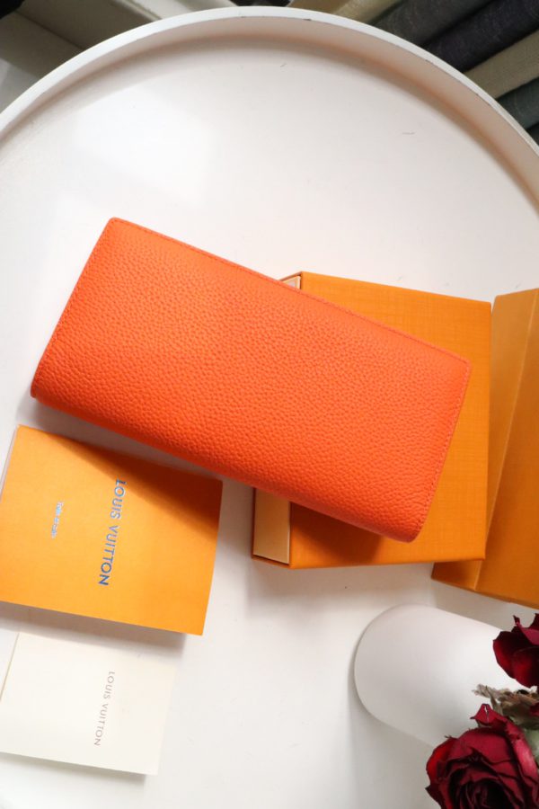 Louis Vuitton New Aerogram Brazza Wallet - Orange - Image 5