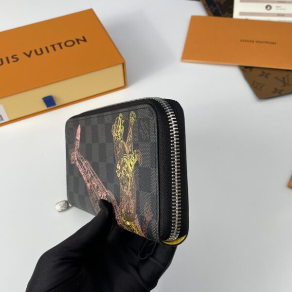 Louis Vuitton Damier Graphite Zippy Vertical Wallet - Image 3