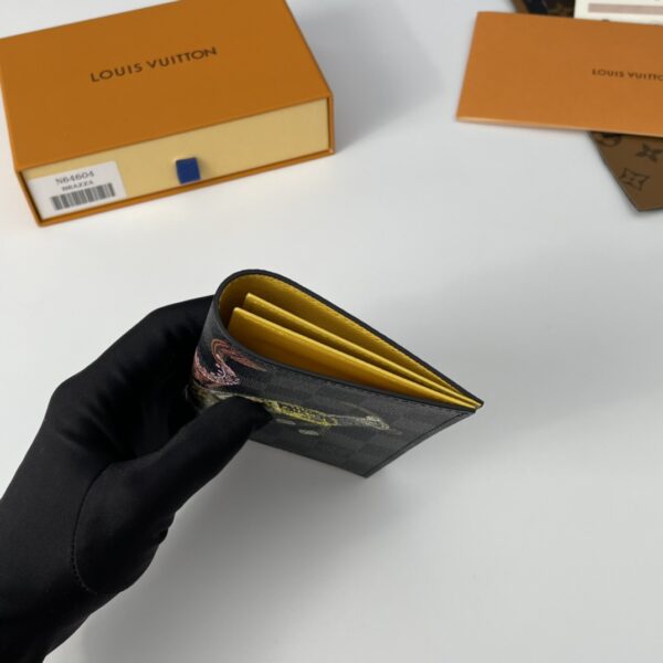Louis Vuitton Damier Graphite Passport Cover - Image 4
