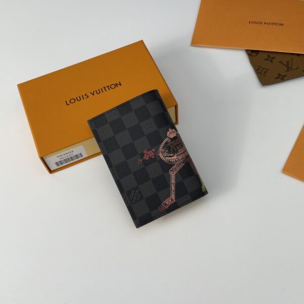 Louis Vuitton Damier Graphite Passport Cover - Image 5