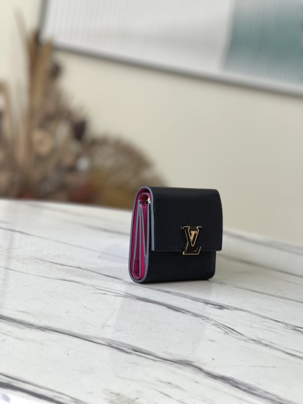 Louis Vuitton Capucines Mini Wallet - Black - Image 5