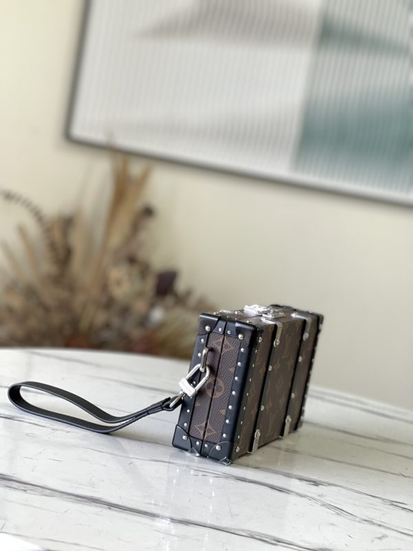 Louis Vuitton Trunk Small Hard Case - Image 3