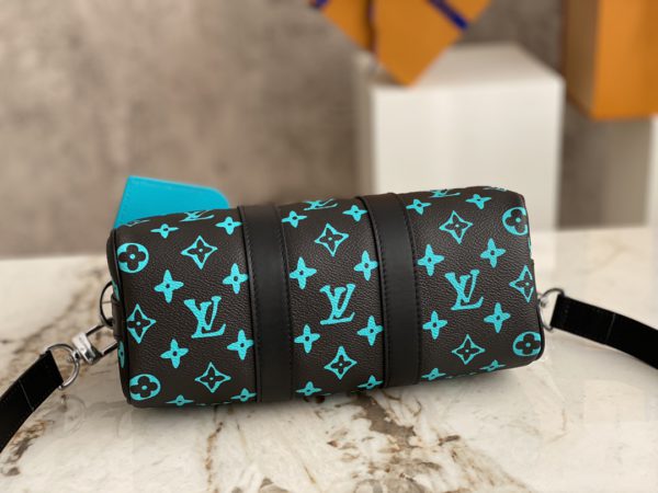Louis Vuitton Keepall 25 Handbag for Men - Blue/Green - Image 3