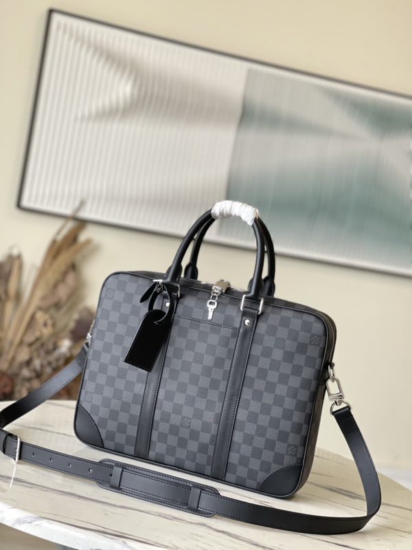 Louis Vuitton Voyage Small Briefcase - Black