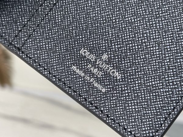 Louis Vuitton Green Suit Clip Wallet - Image 6