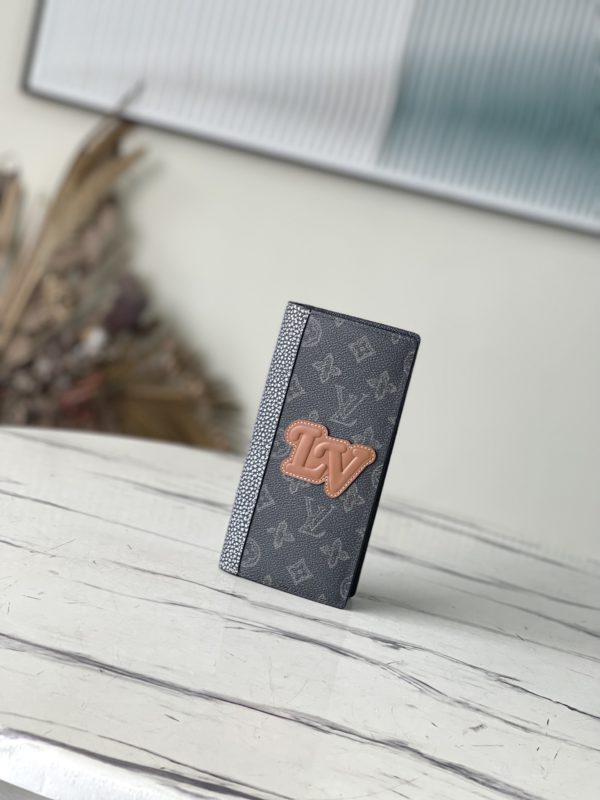 Louis Vuitton Green Suit Clip Wallet