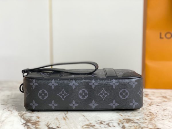 Louis Vuitton POCHETTE KASAI Clutch Bag for Men - Image 4