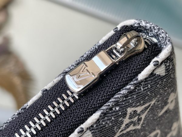 Louis Vuitton Monogram Jacquard Denim Zippy Wallet - Image 3