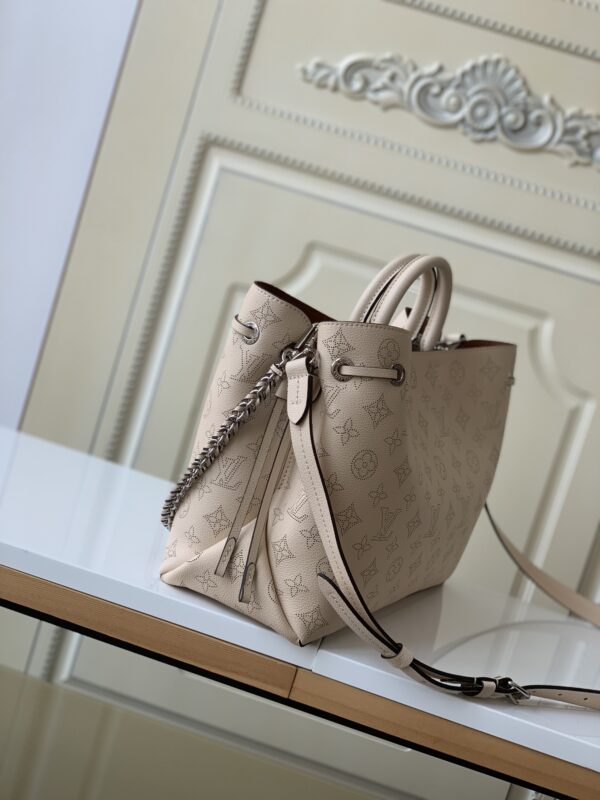 Louis Vuitton Bella Tote Handbag - Cream - Image 2