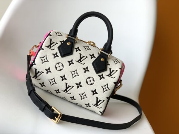 Louis Vuitton Bandoulière 20 Speedy Pillow Handbag - Black - Image 4