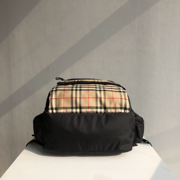 Burberry Vintage Check Pattern Nevis Backpack - Image 3