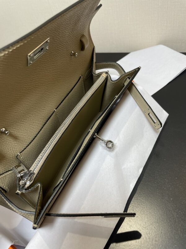 Hermes Kelly Crossbody Bag - Light Gray - Image 3