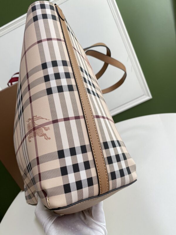 Burberry Ample Double-Sided Shopping Bag - Brown - Image 4