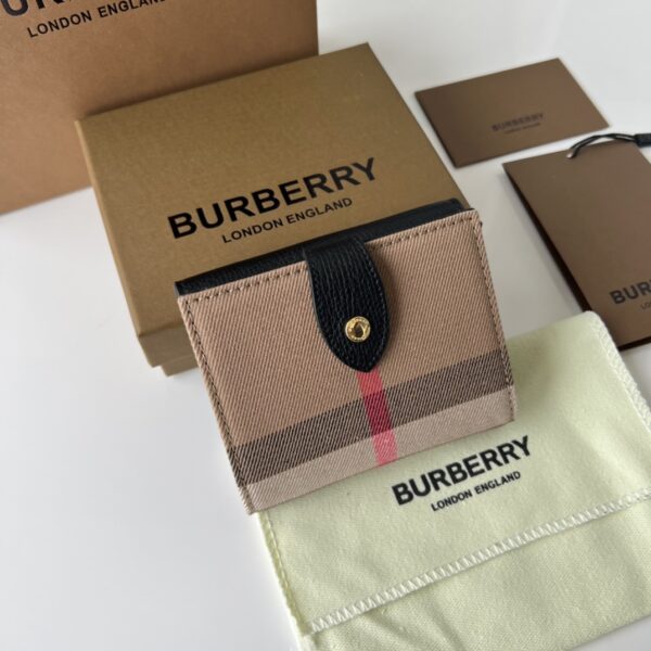 Burberry House Check Pattern Short Wallet - Black - Image 3