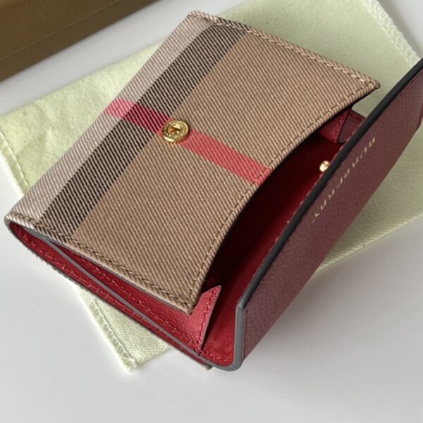 Burberry House Check Pattern Short Wallet - Red - Image 2