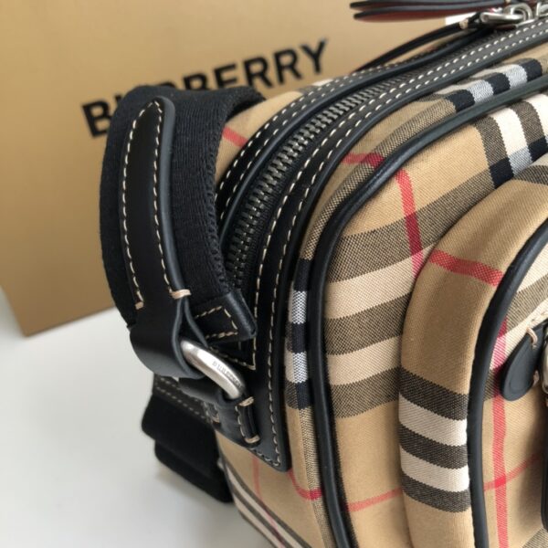 Burberry Bjiachunyuan Vintage Check Pattern Bag - Image 4