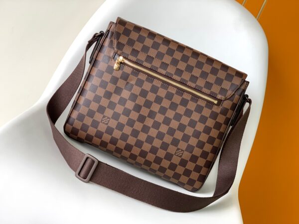 Louis Vuitton Grid District Medium Handbag - Brown - Image 4