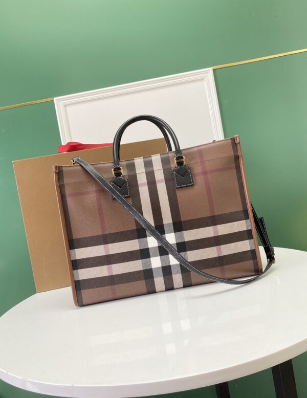 Burberry Birch Brown Plaid Tote Bag - Image 5