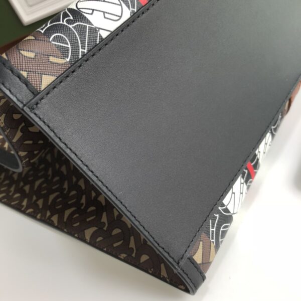 Burberry Monogram Stripe E Canvas Large Tote Bag - Image 3