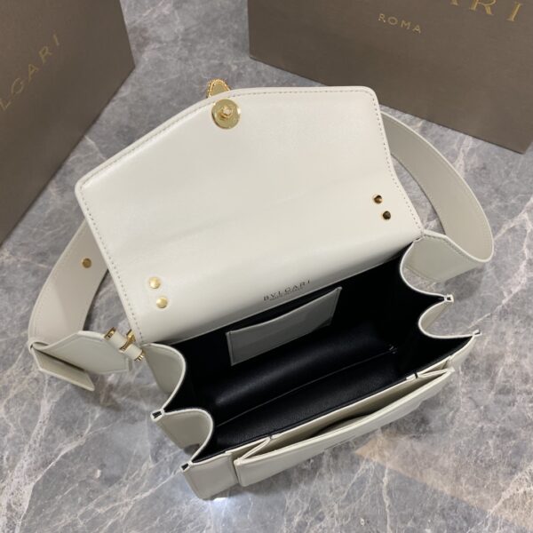 Bulgari Serpenti Forever Maxi Chain Small Lambskin Crossbody Bag - White - Image 2