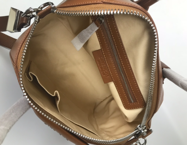 Givenchy G Vanchy Goatskin Antigona Medium Handbag - Brown - Image 2