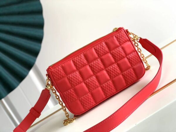 Louis Vuitton Pochette Troca Handbag - Red - Image 5