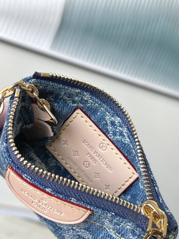 Louis Vuitton  Blue Denim Denim Key Bag - Image 2