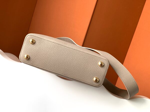 Louis Vuitton Ca Bucines BB Small handbag - Elephant Gray - Image 4